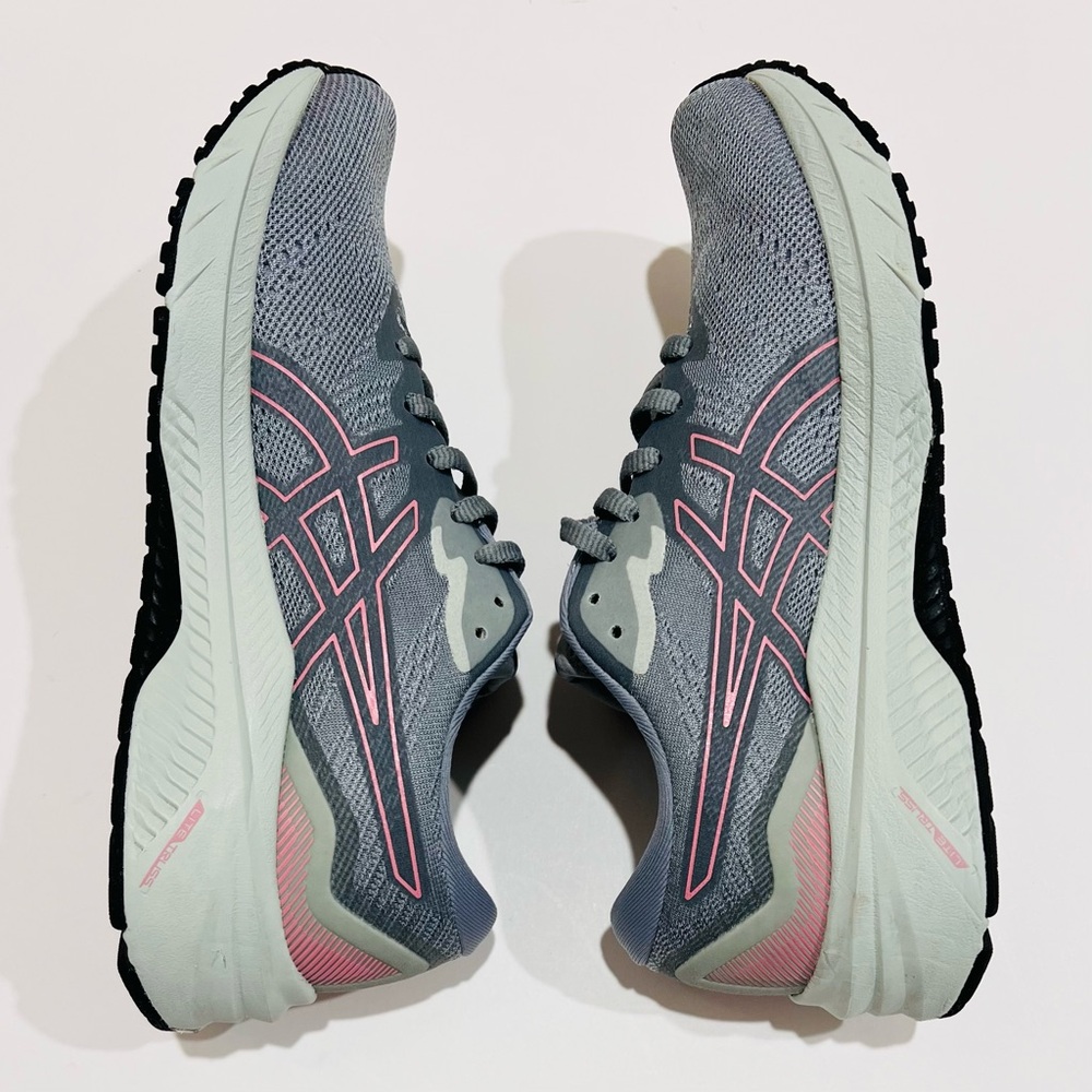 ASICS EUC - Picture 8 of 15